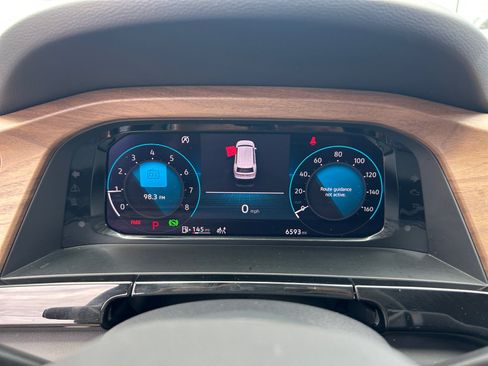 Certified 2026 Volkswagen Atlas SE FWD image 11