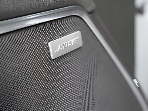 New 2026 GMC Sierra 1500 SLT image 23