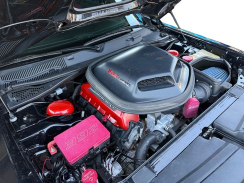 Used 2016 Dodge Challenger R/T Scat Pack RWD image 13