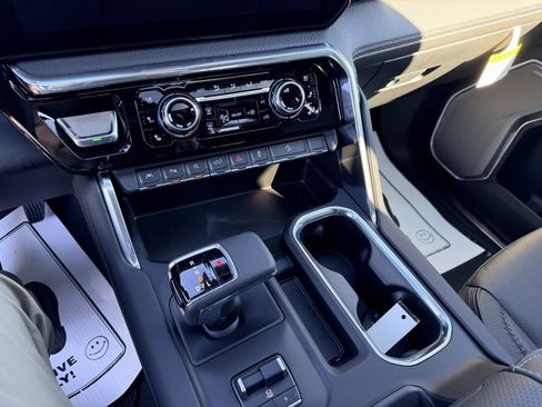 New 2026 GMC Sierra 1500 Denali w/ Denali Reserve Package image 21