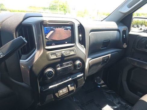 Used 2021 Chevrolet Silverado 1500 Custom Trail Boss AWD/4WD image 23