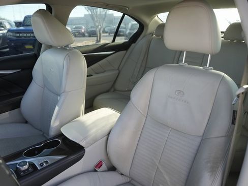 Used 2014 INFINITI Q50 Sport w/ Deluxe Touring Package image 10