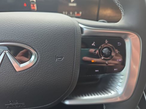 New 2026 INFINITI QX80 Luxe RWD image 18