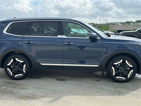 Used 2025 Kia Telluride S image 14