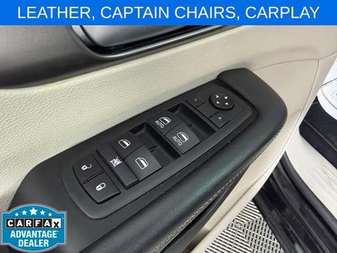 Used 2024 Chrysler Pacifica Touring-L FWD image 12