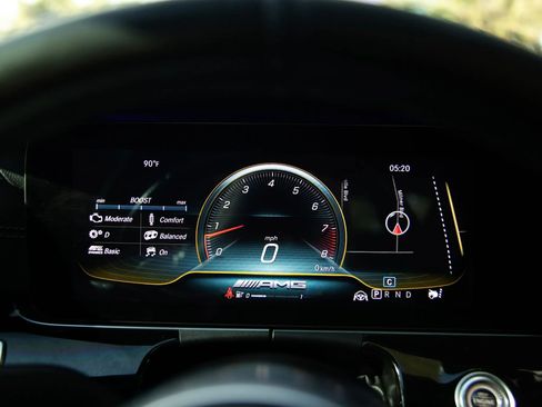 Used 2019 Mercedes-Benz AMG GT 63 w/ Driver Assistance Package image 44