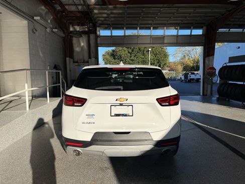 New 2026 Chevrolet Blazer LT w/ LPO, Floor Liner Package FWD image 7