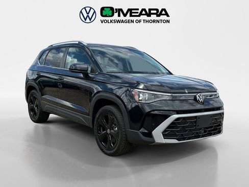 New 2025 Volkswagen Taos SEL image 7