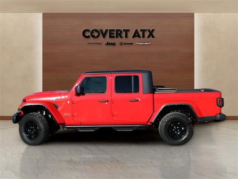 Used 2022 Jeep Gladiator Mojave w/ Trailer Tow Package image 2