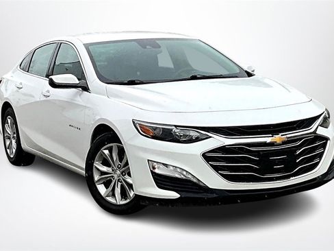 Used 2020 Chevrolet Malibu LT image 3