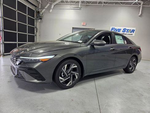 New 2026 Hyundai Elantra Limited image 3