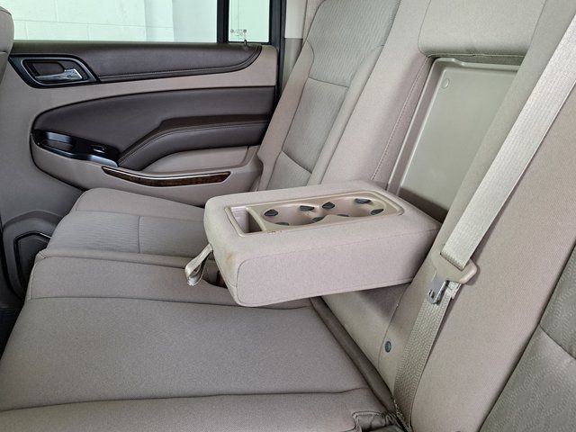 Used 2015 Chevrolet Suburban LS RWD image 28