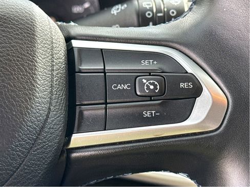 Used 2022 Jeep Compass Latitude w/ Convenience Group image 16