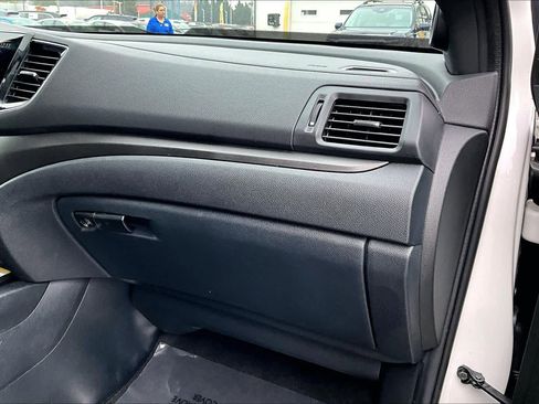 Used 2023 Honda Passport TrailSport image 17