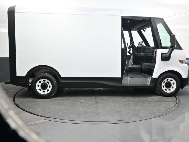 Used 2024 Chevrolet Brightdrop 400 w/ Commercial Equipment Package AWD/4WD image 46