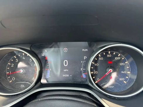 Used 2018 Jeep Compass Limited w/ Navigation Group AWD/4WD image 15
