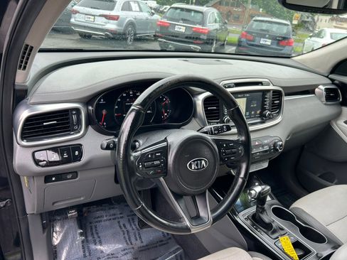 Used 2016 Kia Sorento SX AWD/4WD image 16