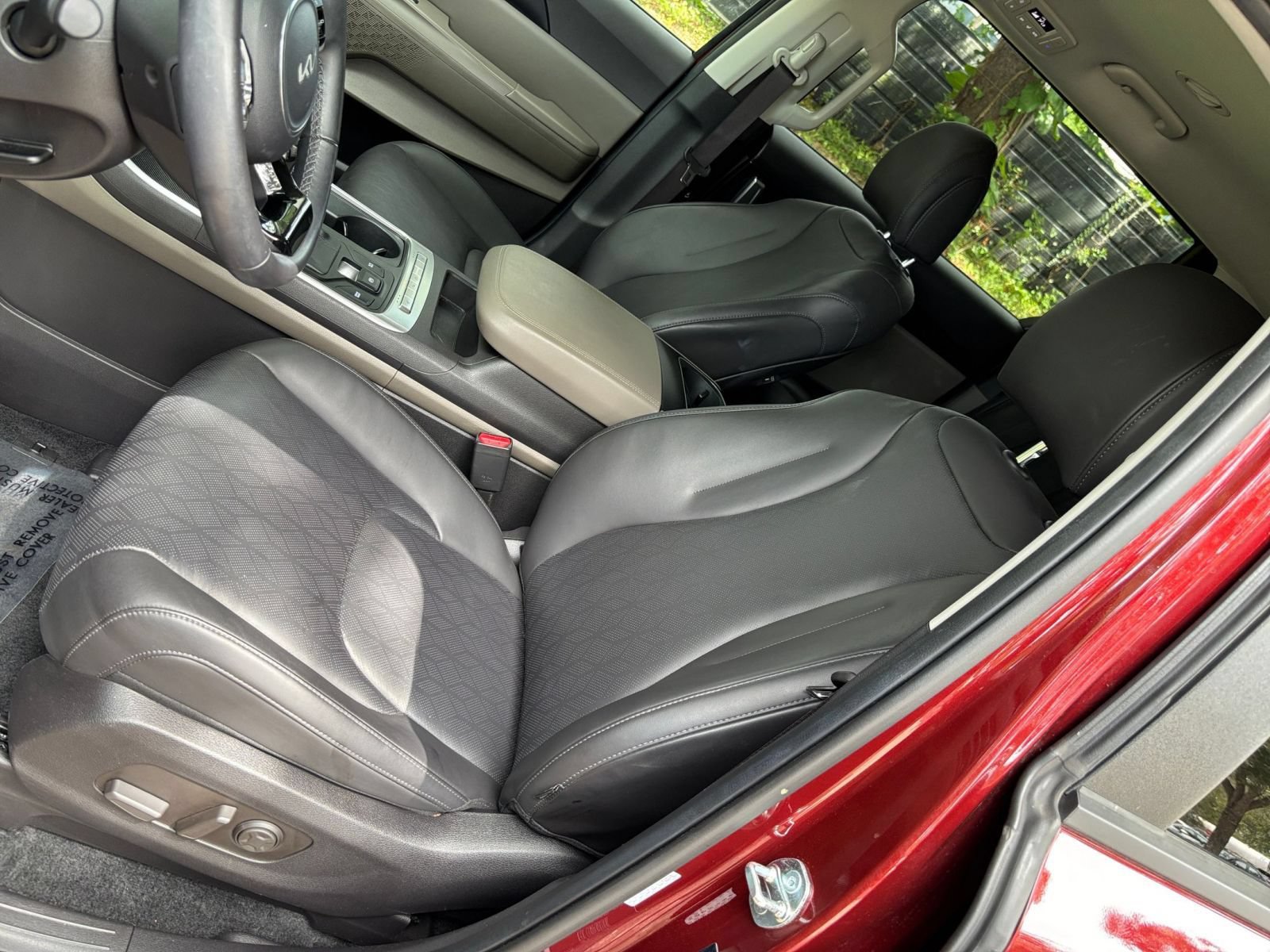 Used 2026 Kia Carnival FWD image 38