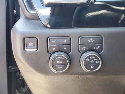 Used 2024 Chevrolet Silverado 1500 RST AWD/4WD image 20