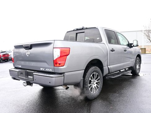 Certified 2024 Nissan Titan SV w/ SV Convenience Package image 6