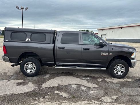 Used 2018 RAM 2500 Tradesman w/ Chrome Appearance Group AWD/4WD image 8