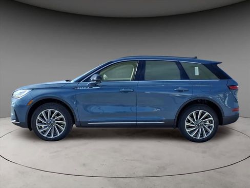 New 2026 Lincoln Corsair Reserve image 2