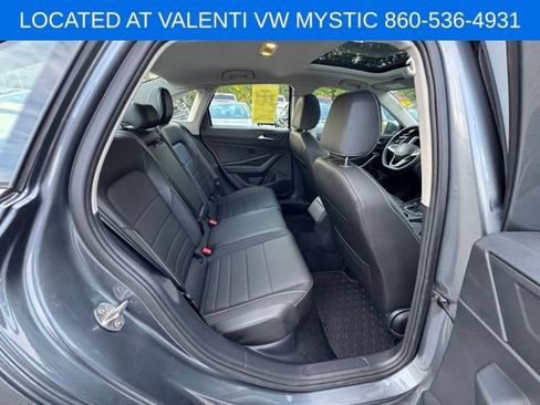 Certified 2024 Volkswagen Jetta SE w/ Panoramic Sunroof Package FWD image 22