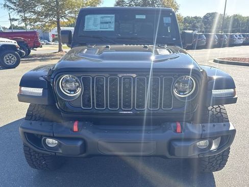 New 2025 Jeep Gladiator Rubicon image 14