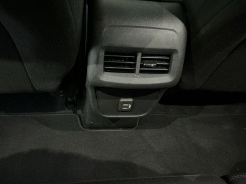 Used 2022 Chevrolet Equinox LT image 28