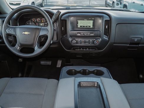 Used 2019 Chevrolet Silverado 1500 Custom w/ Custom Convenience Package image 12