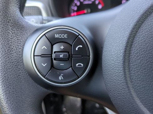 Used 2020 Kia Soul LX FWD image 21