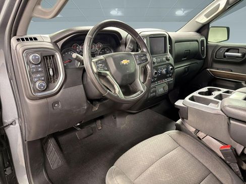 Certified 2021 Chevrolet Silverado 1500 LT AWD/4WD image 3