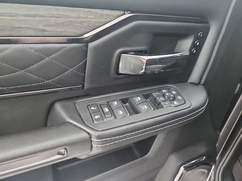 Certified 2025 RAM 2500 Limited AWD/4WD image 24
