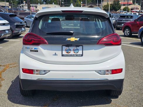 Used 2015 Volkswagen GTI 4-Door FWD image 6