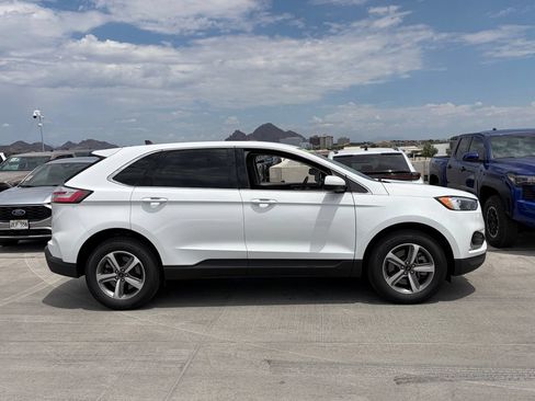Used 2023 Ford Edge SEL w/ Convenience Package AWD/4WD image 3