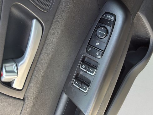 Used 2020 Kia Sportage S FWD image 22