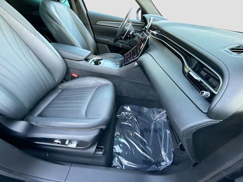 Certified 2024 Maserati Grecale GT image 15