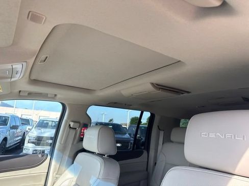Used 2019 GMC Yukon XL Denali w/ Open Road Package AWD/4WD image 23