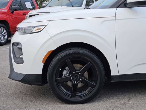 Used 2020 Kia Soul LX image 8