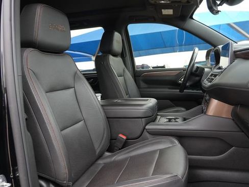 Used 2023 Chevrolet Tahoe High Country AWD/4WD image 17