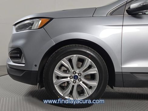 Used 2022 Ford Edge Titanium w/ Equipment Group 301A AWD/4WD image 12