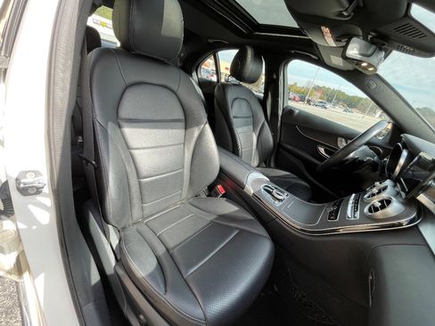 Used 2019 Mercedes-Benz C 300 4MATIC Sedan w/ Premium Package image 23