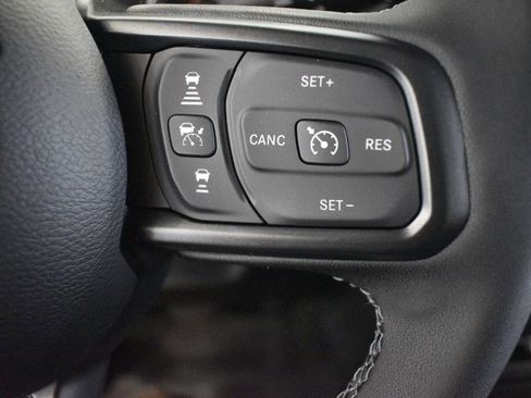 New 2025 Jeep Gladiator Sport image 42