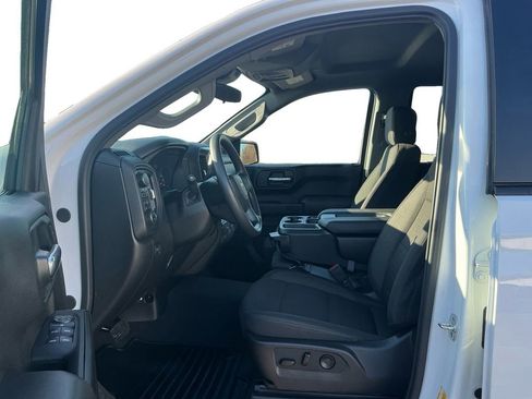 Used 2025 Chevrolet Silverado 1500 Custom w/ Turbomax Blackout Package image 14