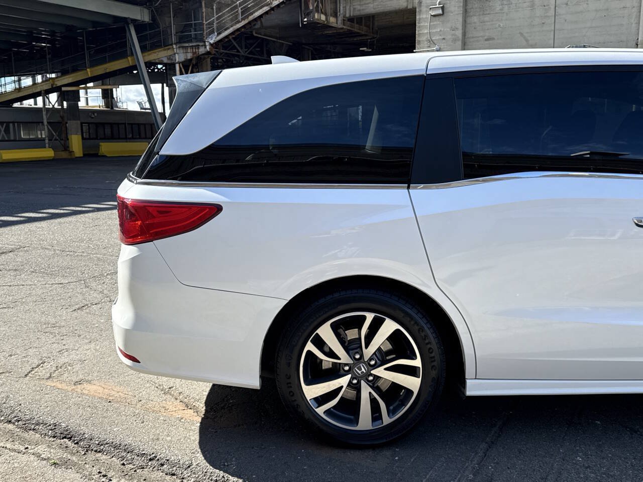 Used 2023 Honda Odyssey Touring image 56