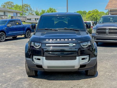 Used 2024 Land Rover Defender 110 S image 4