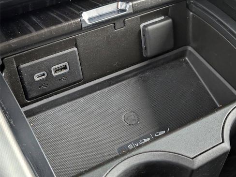 Used 2022 GMC Yukon Denali image 24