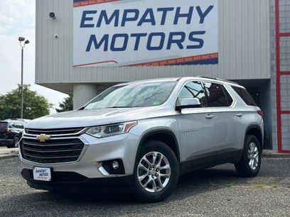 Used 2020 Chevrolet Traverse LT