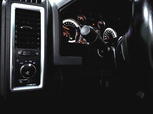 Used 2017 RAM 1500 Big Horn image 22