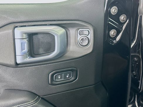 Used 2021 Jeep Wrangler Sahara w/ Cold Weather Group image 15